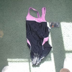 Swim girls 32/wm6 size bathing suit nike
